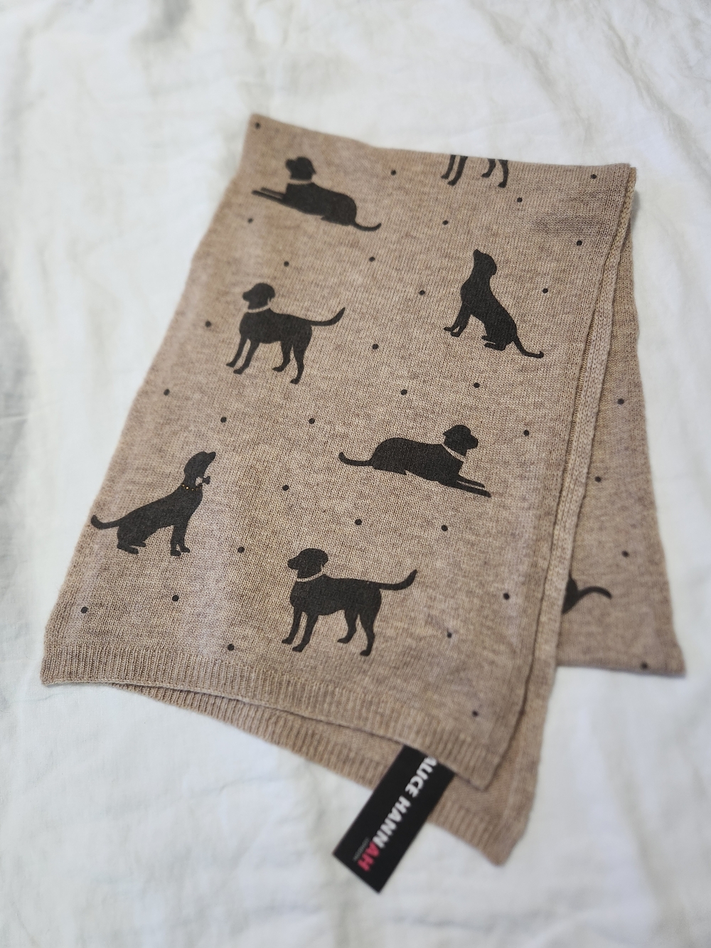 Alice Hannah London Labrador Dog Print Reversible Scarf In Taupe/Beige NWT 80x14